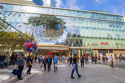 outlet shops in frankfurt.